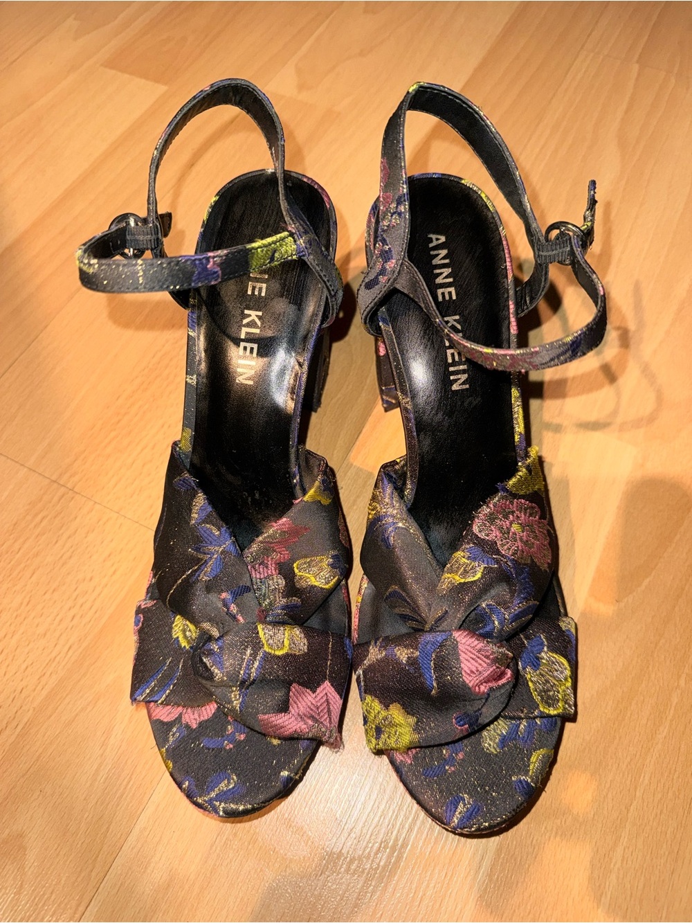 Anne Klein Black Floral Knot Slingback Heels